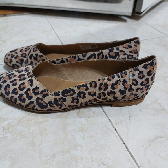 TOMS Julie Desert Tan Leopard Cheetah Animal Print Slip On Comfort Ballet Flats - Picture 9 of 10